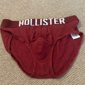 Hollister briefs